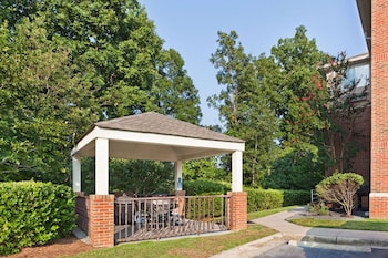 sonesta simply suites charlotte university