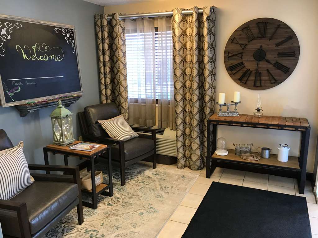 sonesta simply suites charlotte university