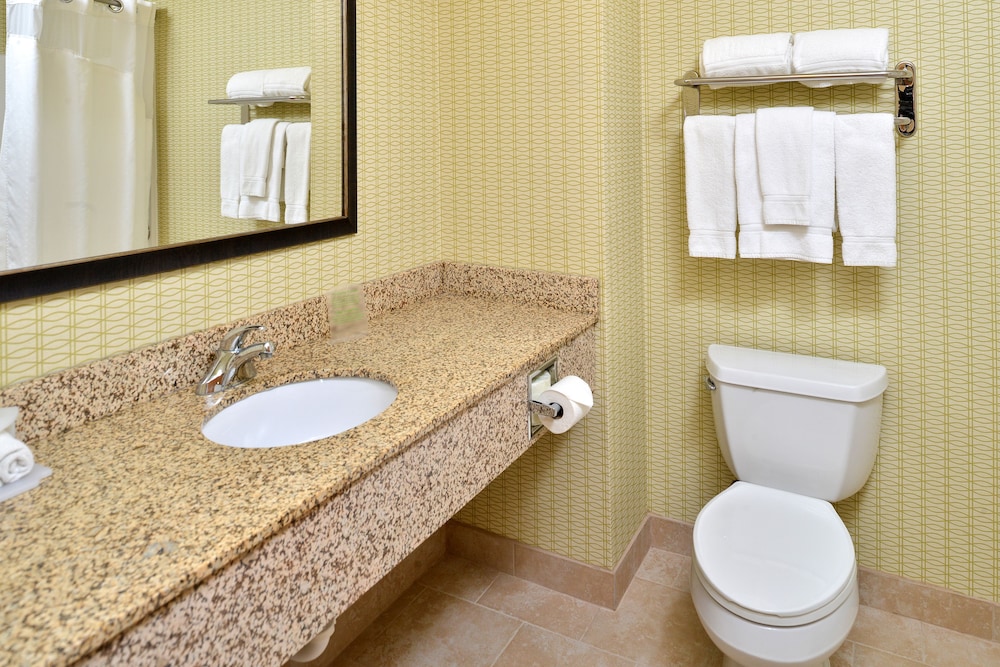 holiday inn express hotel and suites charlotte by ihg