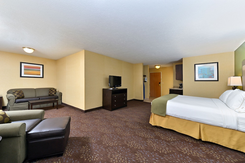 holiday inn express hotel and suites charlotte by ihg