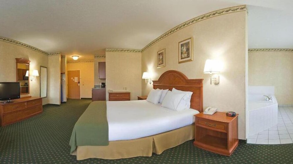 holiday inn express hotel and suites charlotte by ihg
