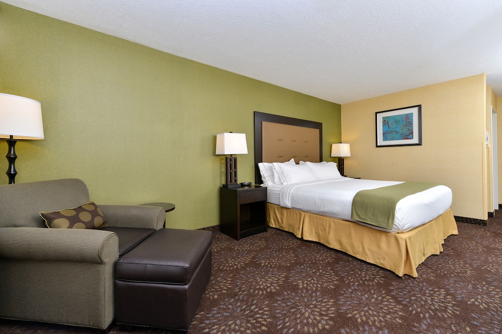 holiday inn express hotel and suites charlotte by ihg