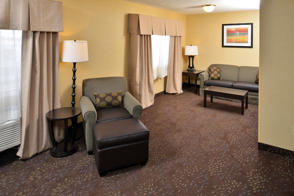 holiday inn express hotel and suites charlotte by ihg
