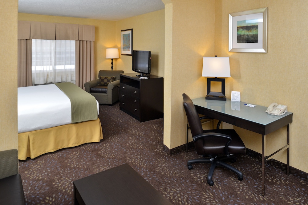 holiday inn express hotel and suites charlotte by ihg