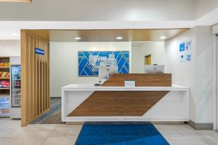 holiday inn express hotel and suites charlotte by ihg