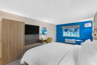 holiday inn express hotel and suites charlotte by ihg