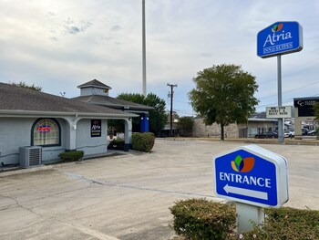 atria inn and suites