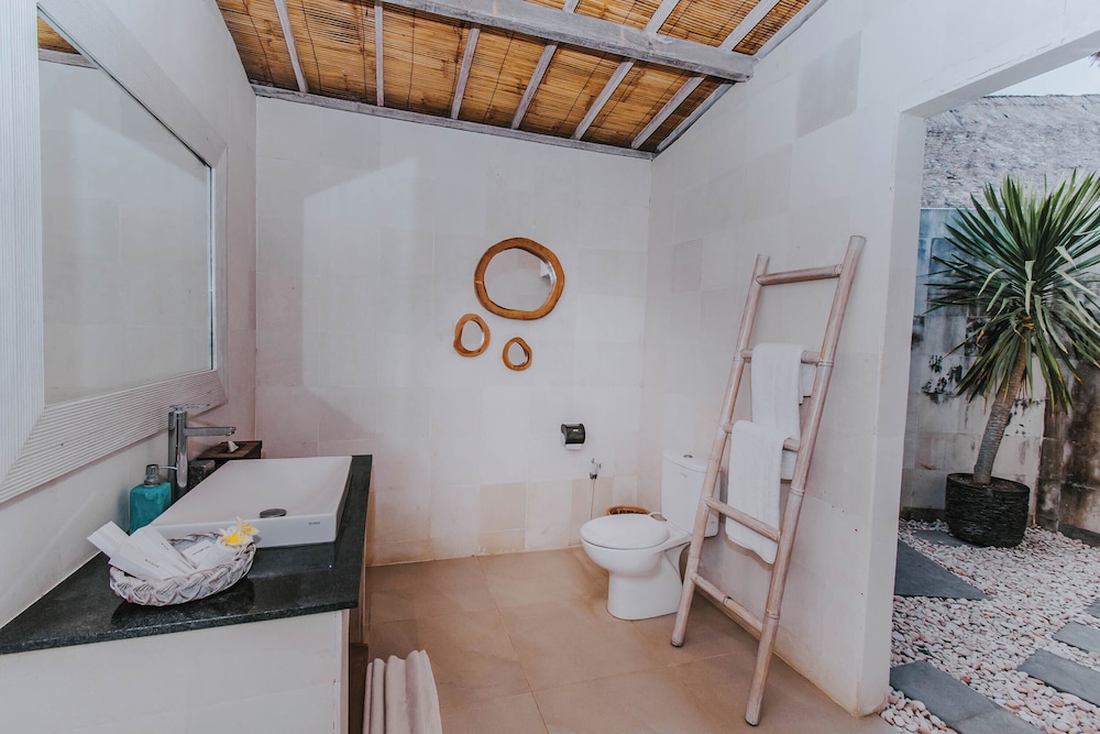 villa escape sandy bay