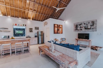 villa escape sandy bay