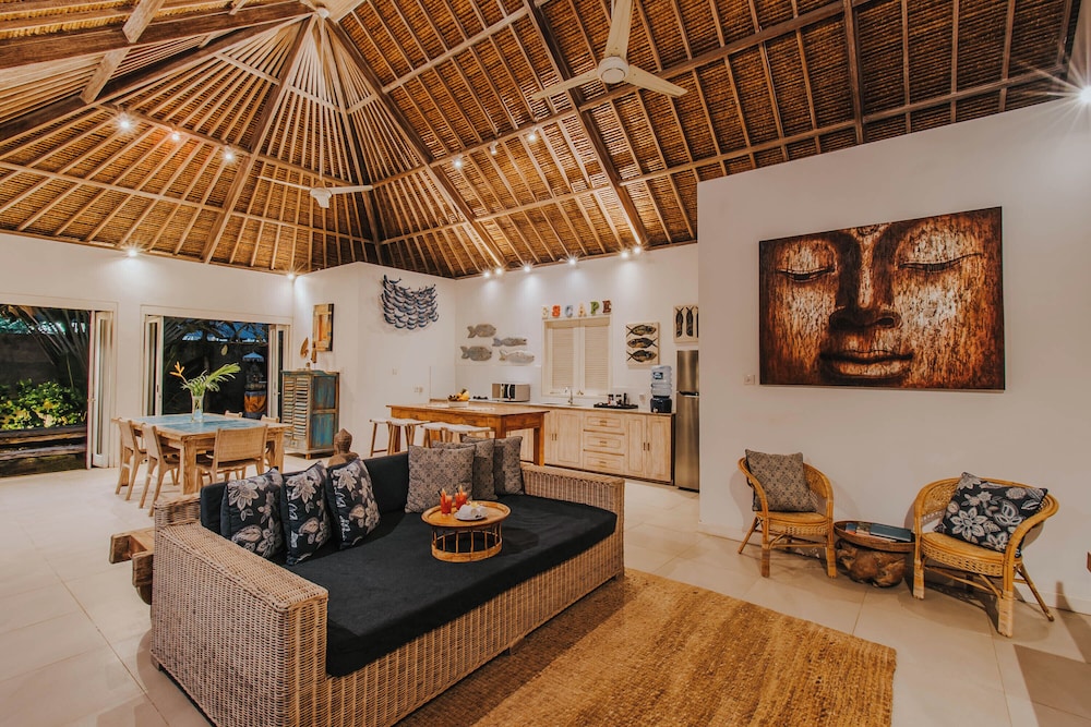 villa escape sandy bay