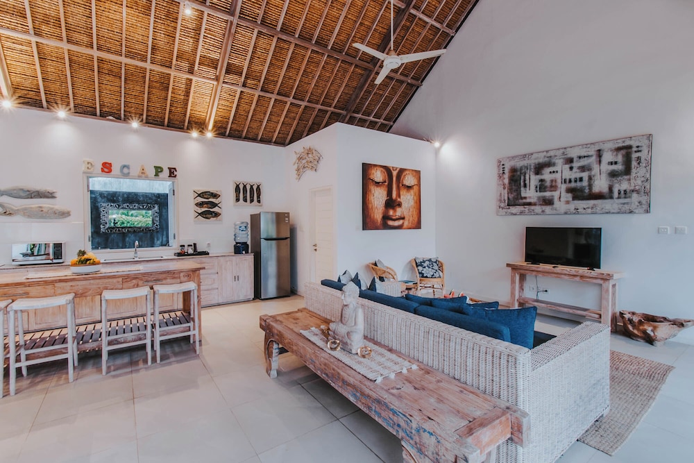 villa escape sandy bay