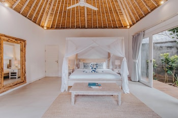 villa escape sandy bay