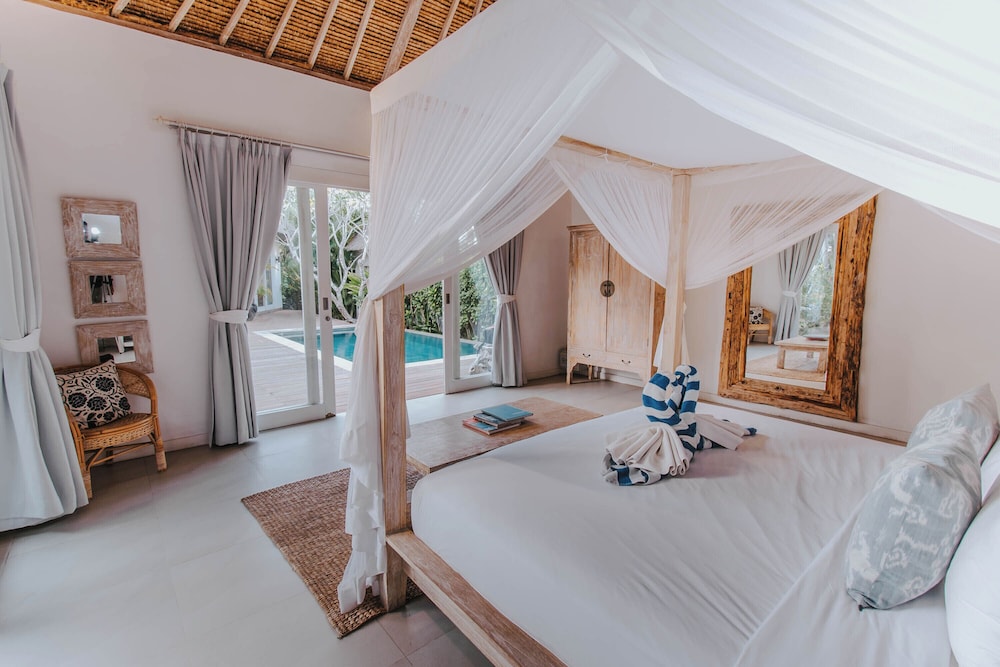 villa escape sandy bay