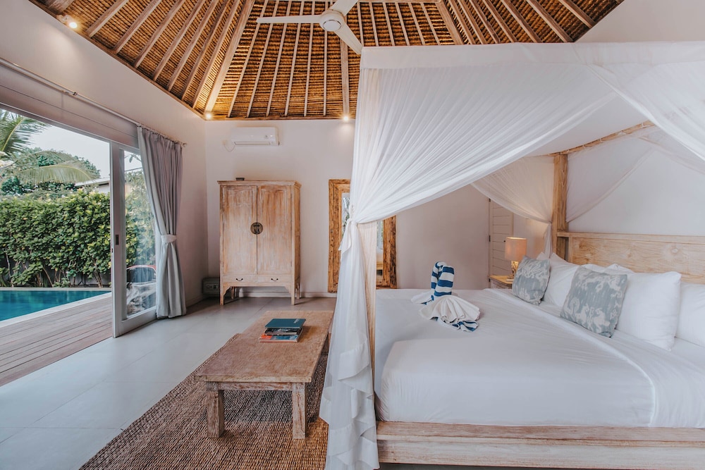 villa escape sandy bay