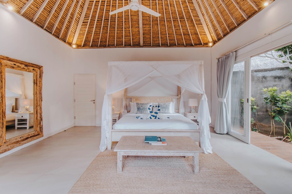 villa escape sandy bay