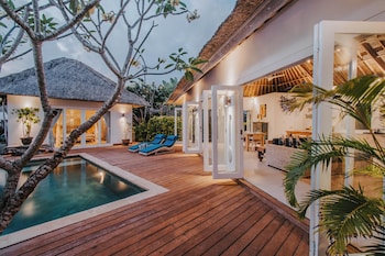 villa escape sandy bay