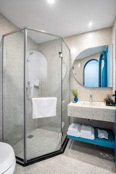pavillon boutique hotel and apartment nha trang