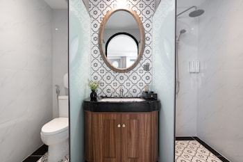 pavillon boutique hotel and apartment nha trang