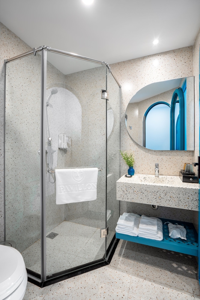 pavillon boutique hotel and apartment nha trang