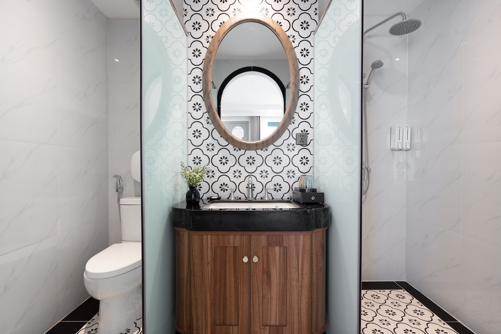 pavillon boutique hotel and apartment nha trang