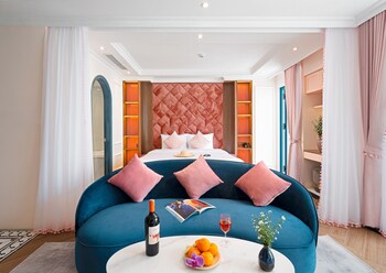 pavillon boutique hotel and apartment nha trang