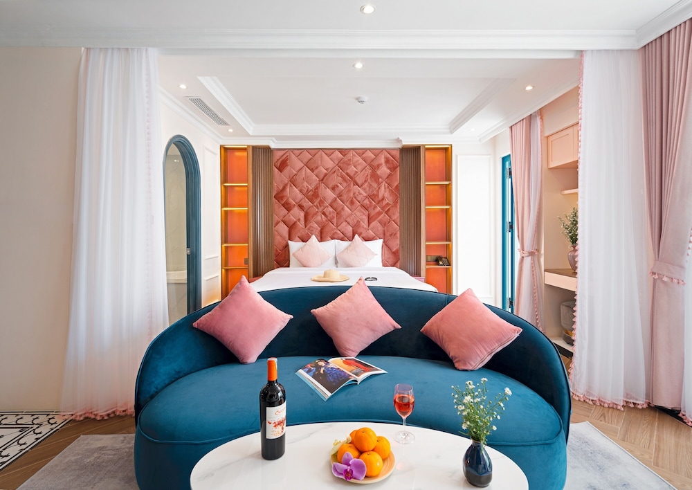 pavillon boutique hotel and apartment nha trang