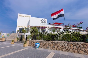 naama bay suites and spa