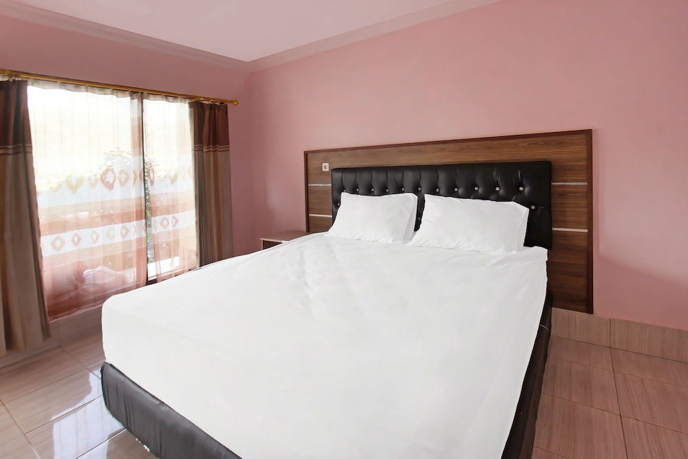 oyo 91744 hotel gemilang