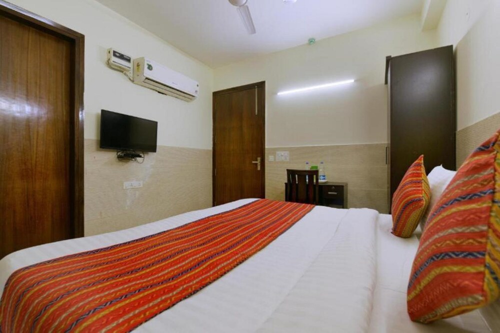 revking at hotel olive saffron