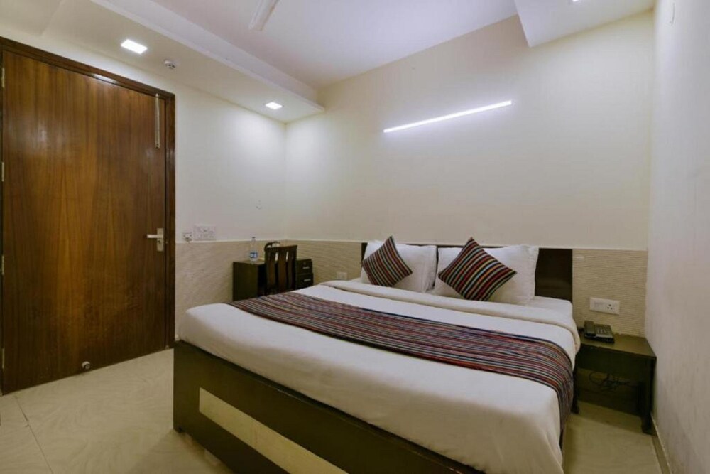 revking at hotel olive saffron