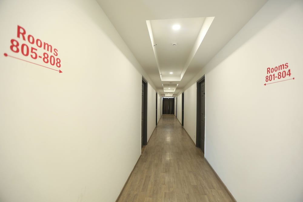 revking at hotel golden world