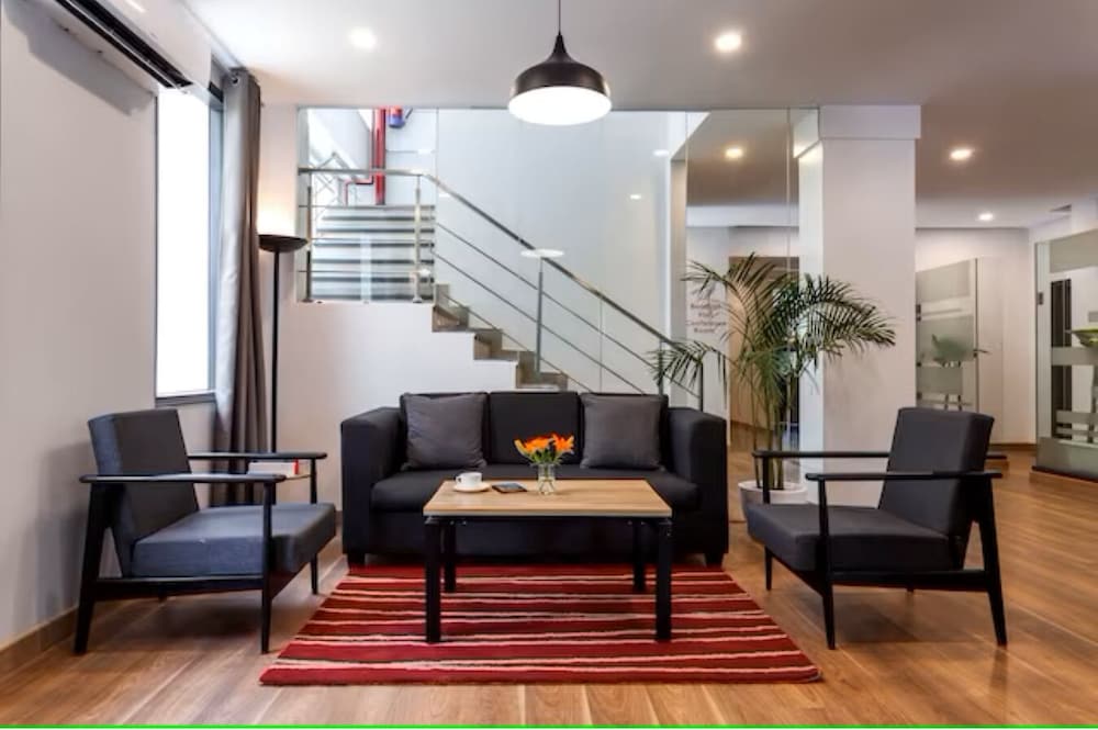 revking at hotel golden key