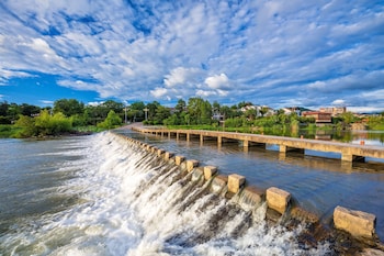 holiday inn wuyi mountain water village an ihg hotel
