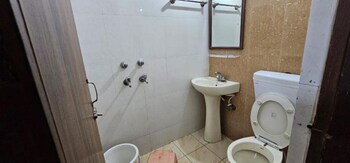 hotel jageer bawana