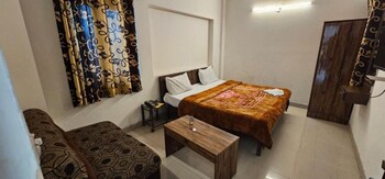 hotel jageer bawana