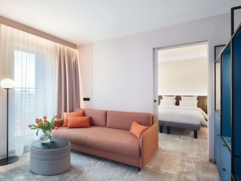 novotel hamburg central station opening march 2024