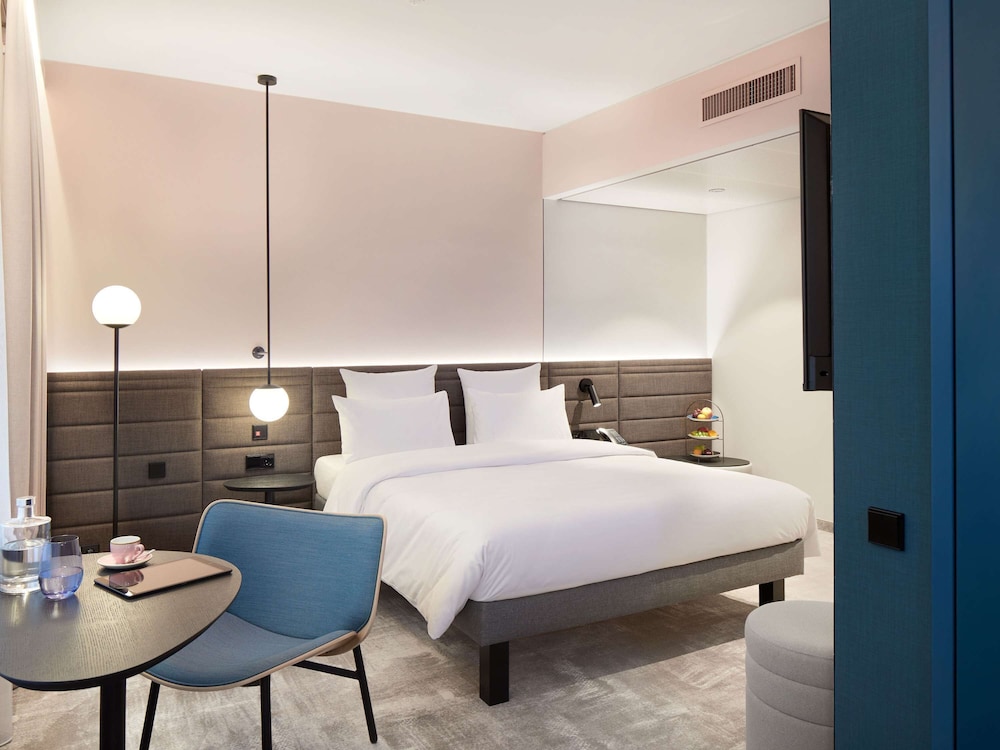 novotel hamburg central station opening march 2024