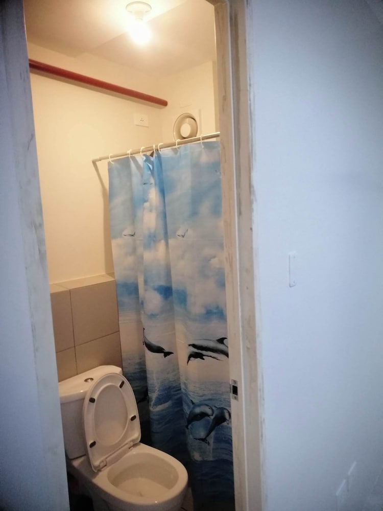 urban deca by gracey 2 br mandaue cebu