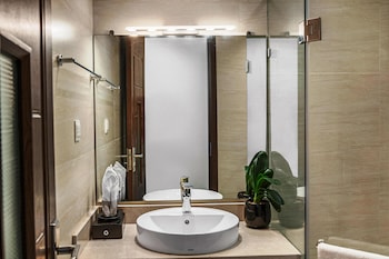 harmony halong hotel