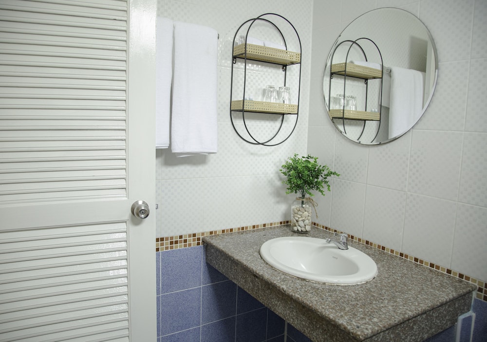 rq phuket patong beach by collection o