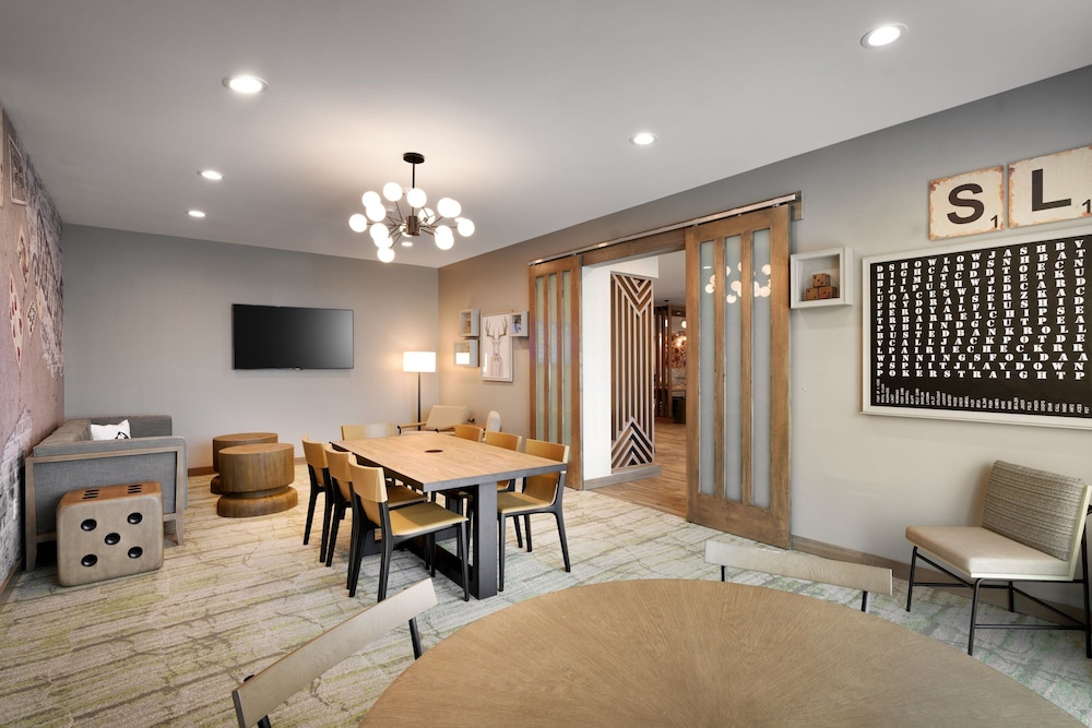 fairfield inn and suites by marriott show low