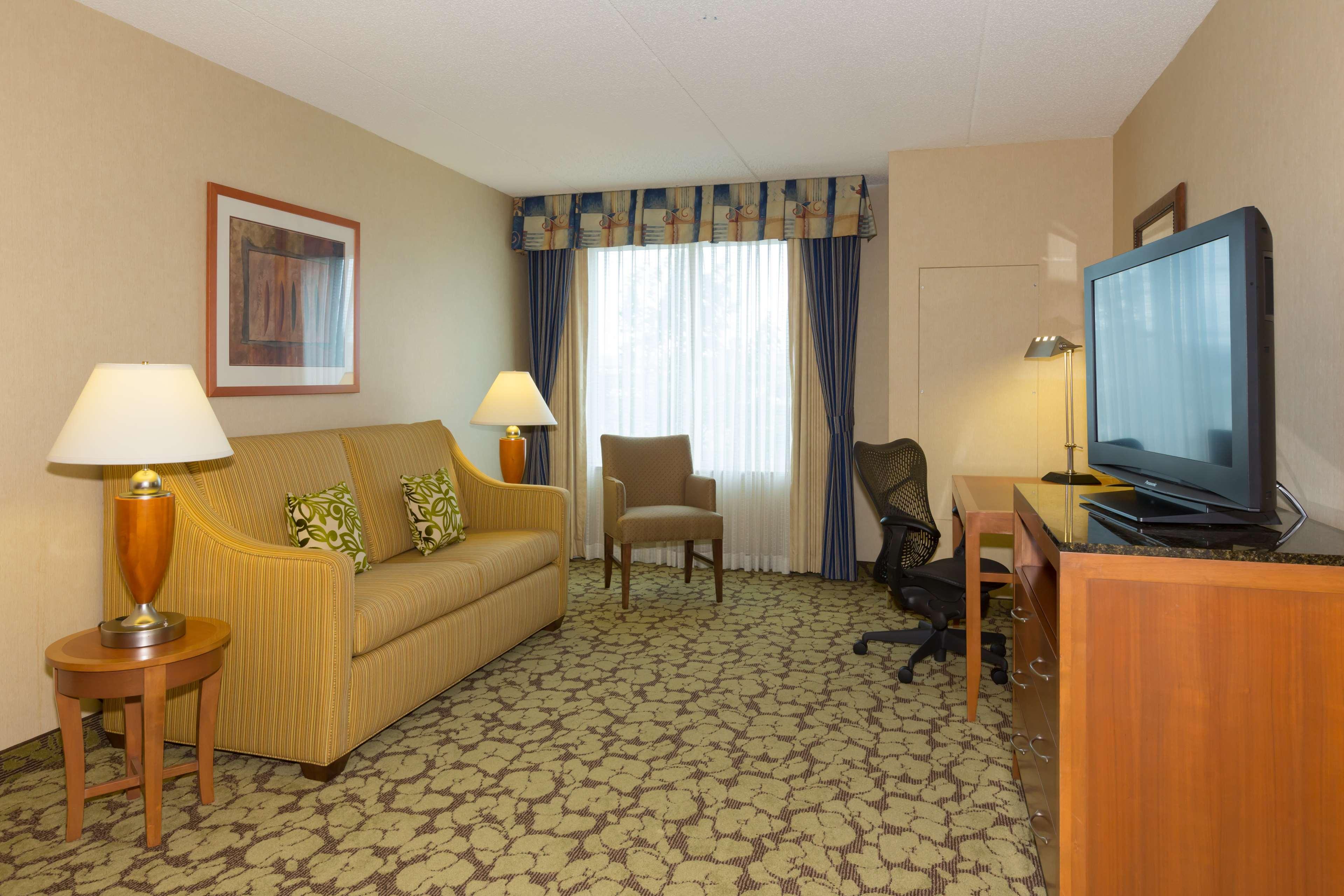 hilton garden inn buffalo airport