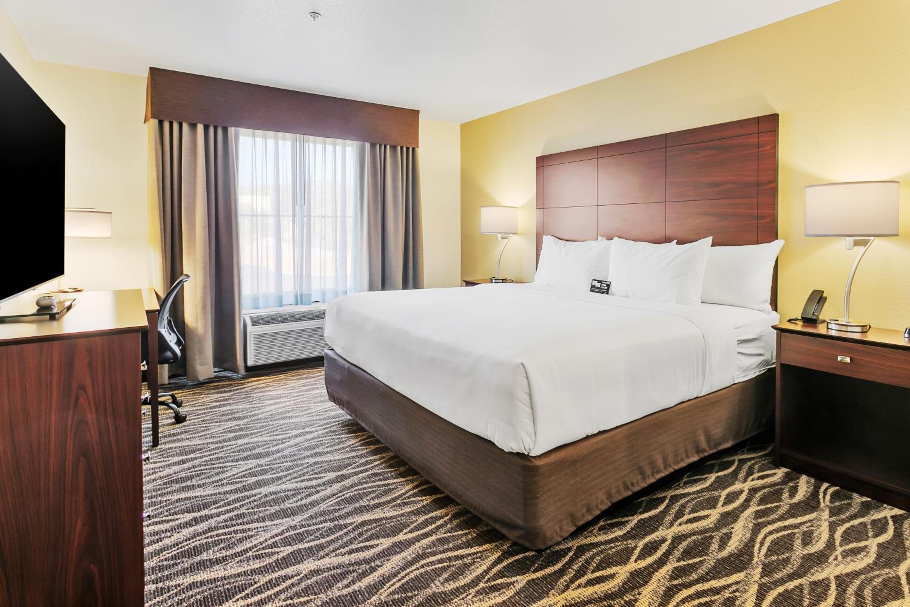 cobblestone hotel and suites wickenburg