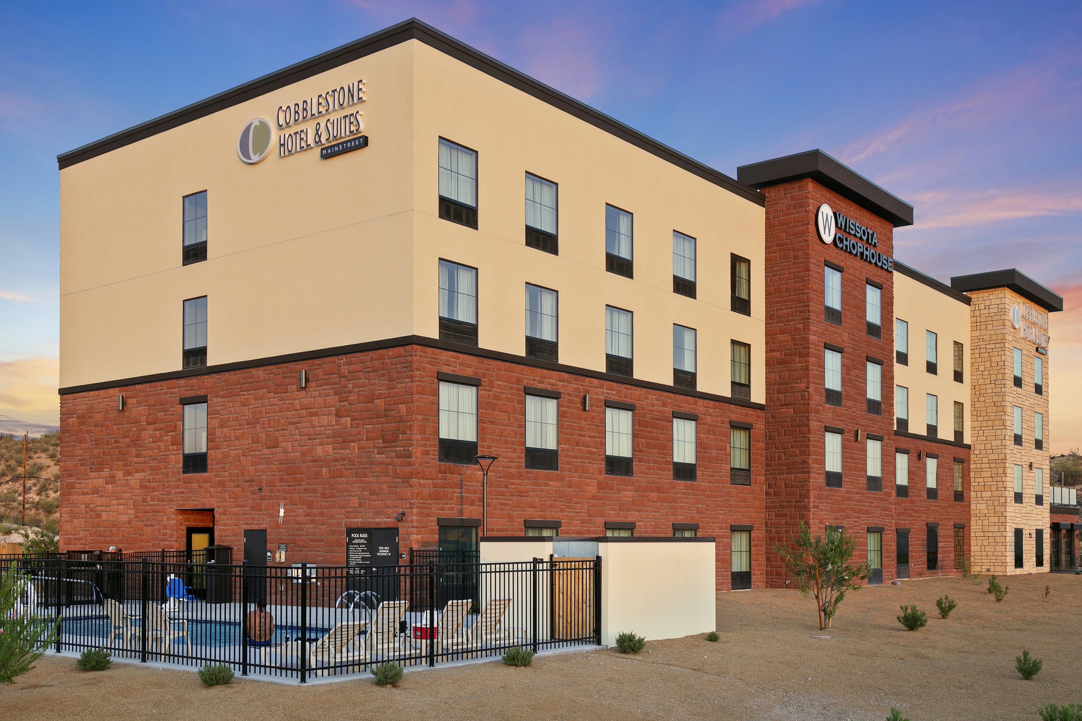cobblestone hotel and suites wickenburg