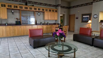 crossroads inn and suites