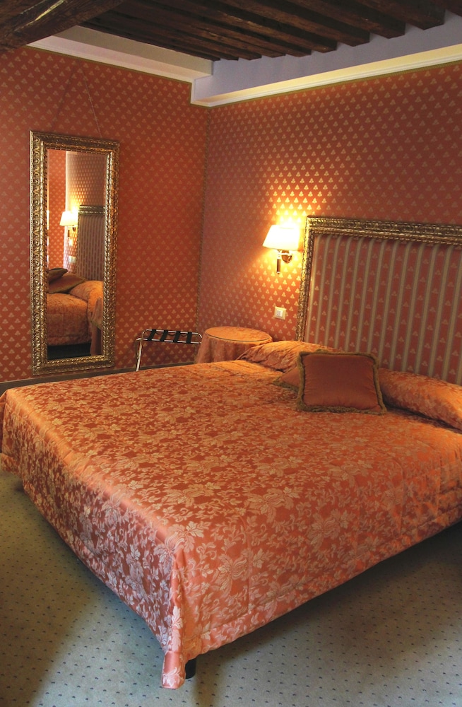 hotel corte contarina
