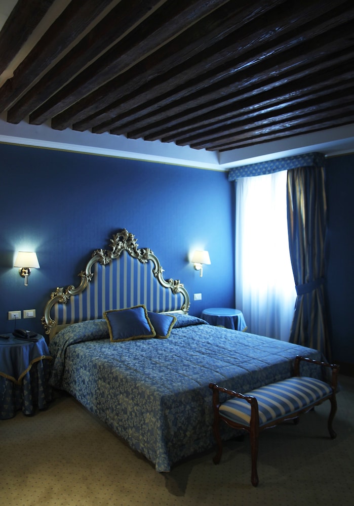 hotel corte contarina