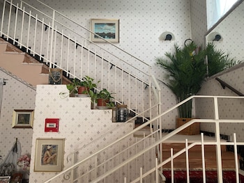 viale lazzaro papi