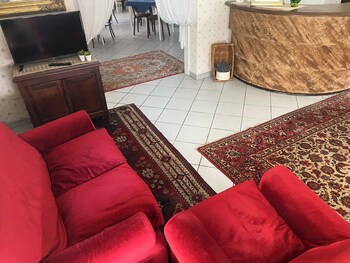 viale lazzaro papi