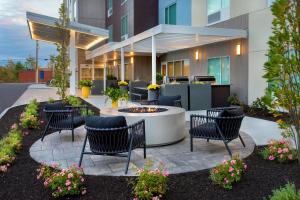 towneplace suites by marriott portland airport me